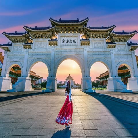 TAIWAN: DISCOVER FORMOSA