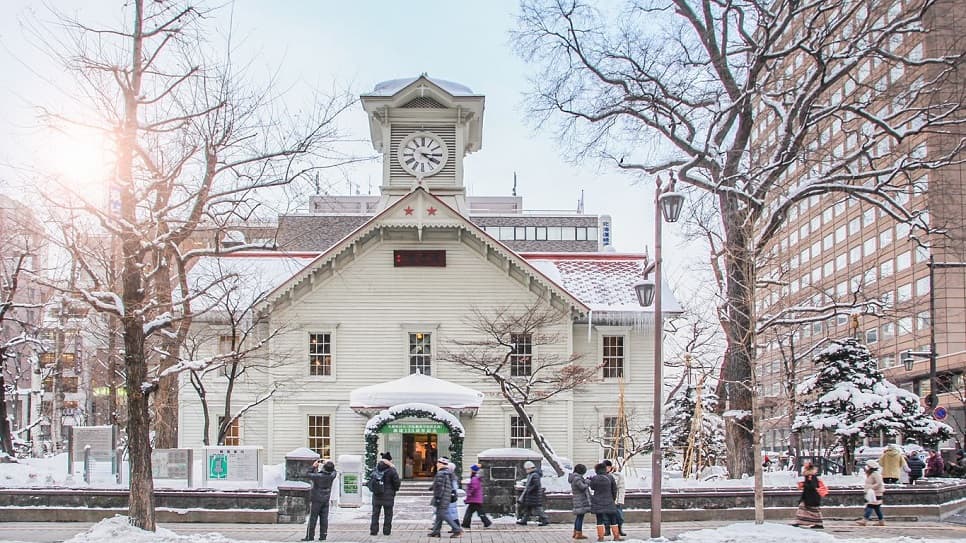 Tháp đồng hồ Sapporo Clock Tower