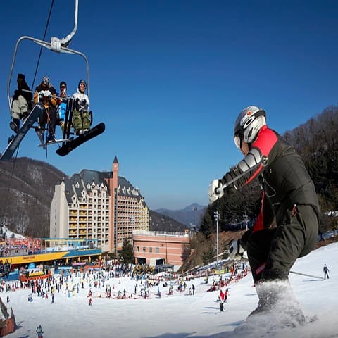 SOUTH KOREA: WINTER SKIING