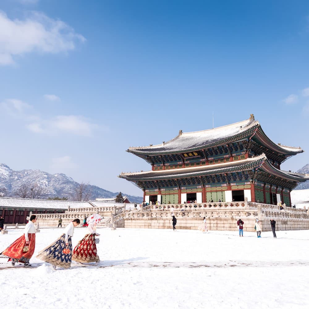 KOREA: TOUCHING THE SNOW-WHITE LAND – BUSAN – SEOUL