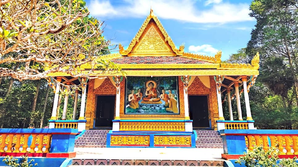 Chùa Dơi