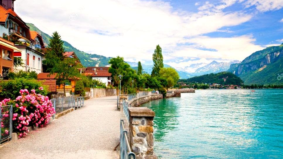 hồ Brienz