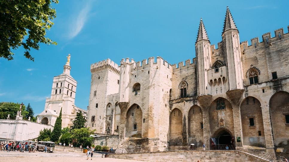 Cung điện Palais des Papes