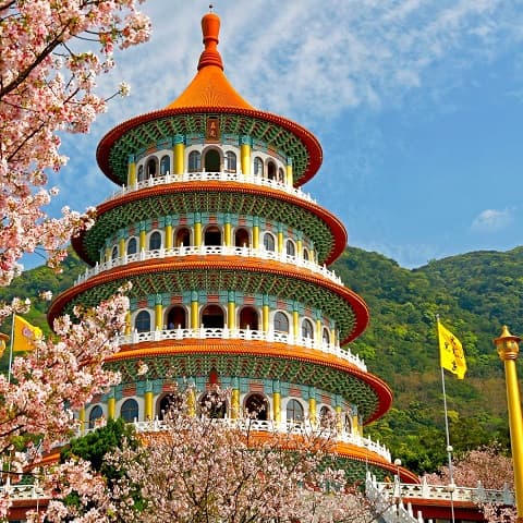 TAIWAN: DREAMY HIGH-VIEW LANDSCAPES - KAOHSIUNG AND TAIPEI