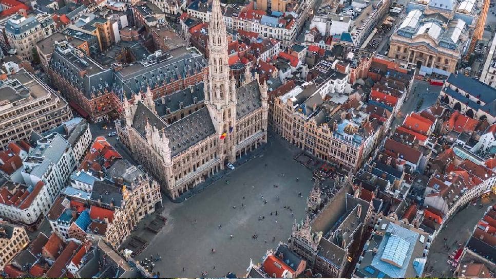 Phố cổ Brussels và quảng trường lớn Grand Place