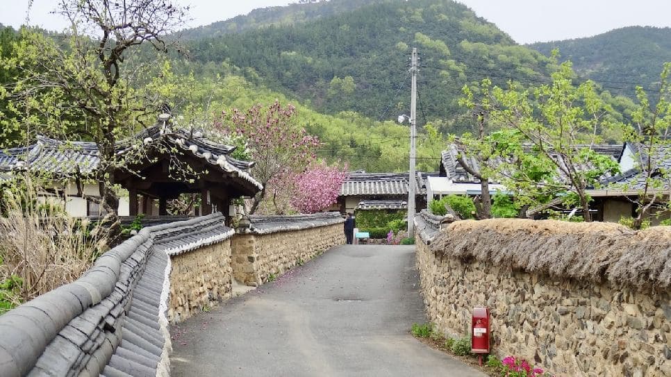 làng Otgol 