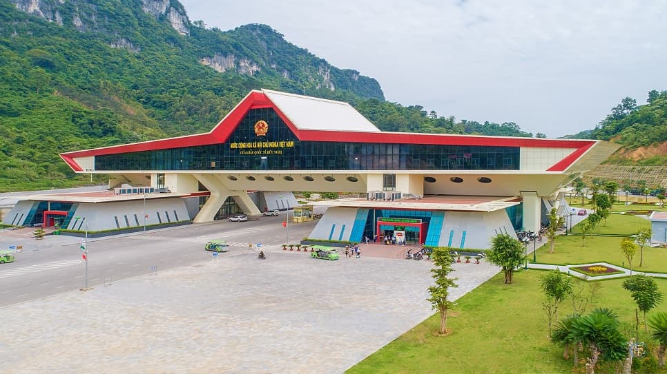 Huu Nghi International Border Gate
