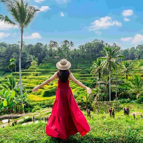 BALI: BẢN GIAO HƯỞNG CỦA ĐẤT TRỜI