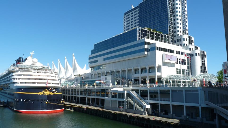 Tòa nhà Canada Place