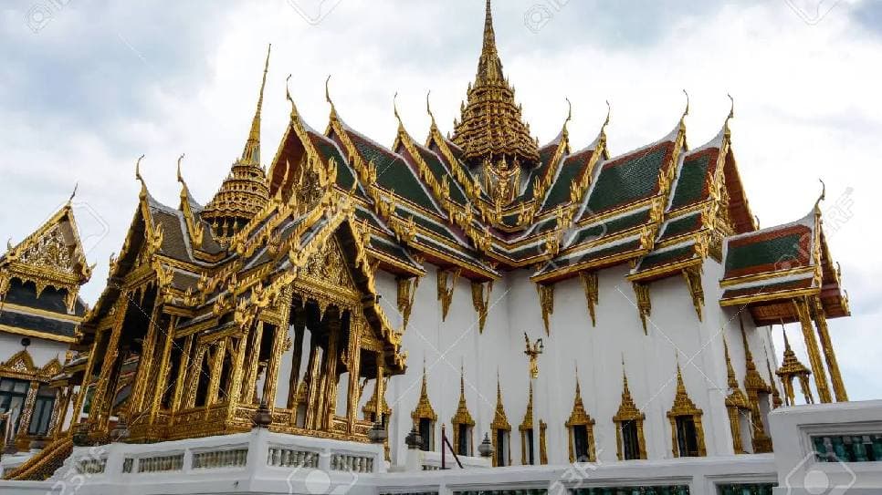 Cung Điện Dusit Prasat Palace