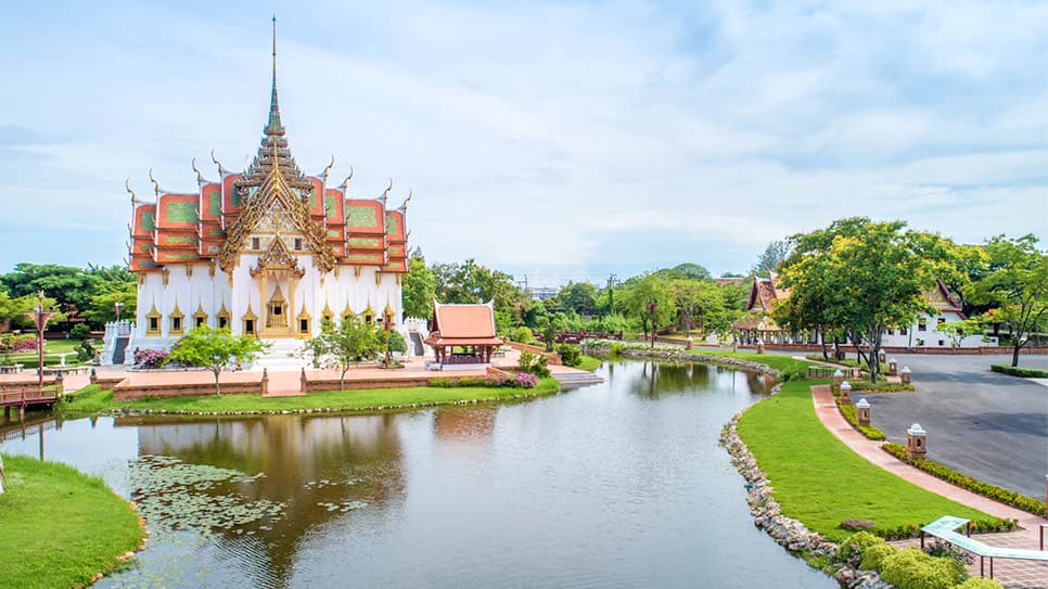 Cung Điện Dusit Prasat Palace