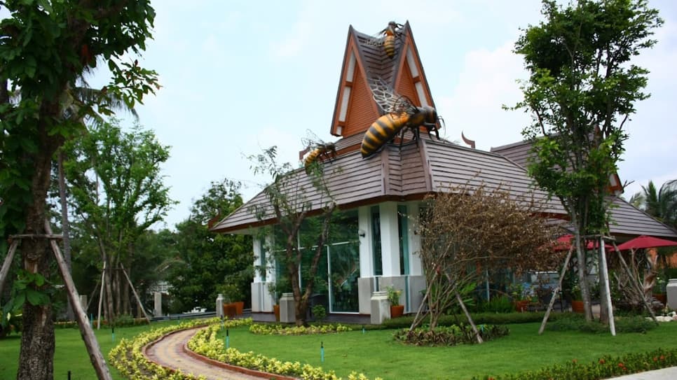 Nông trại Ong