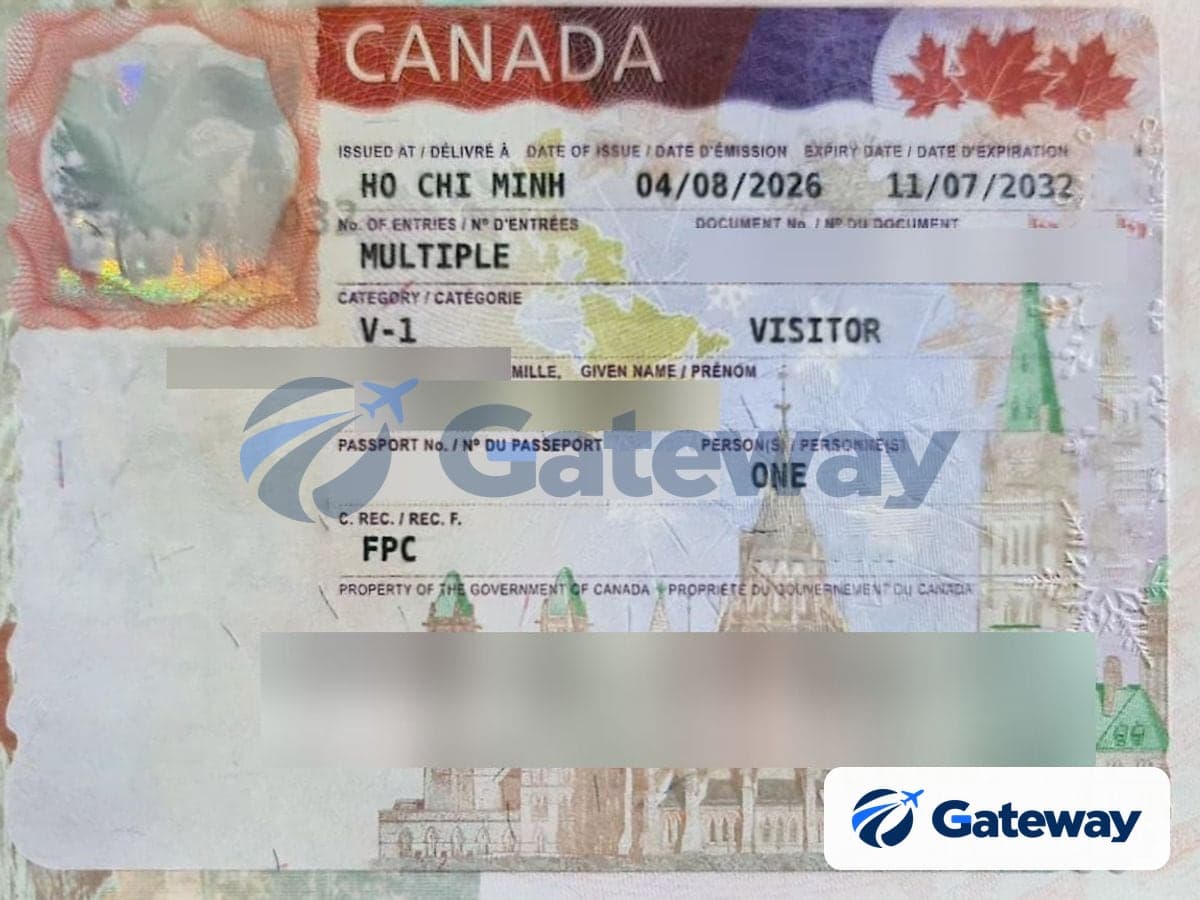 Visa du lịch Canada hiệu lực đến 2032 của khách Gateway, thông tin cá nhân đã được che