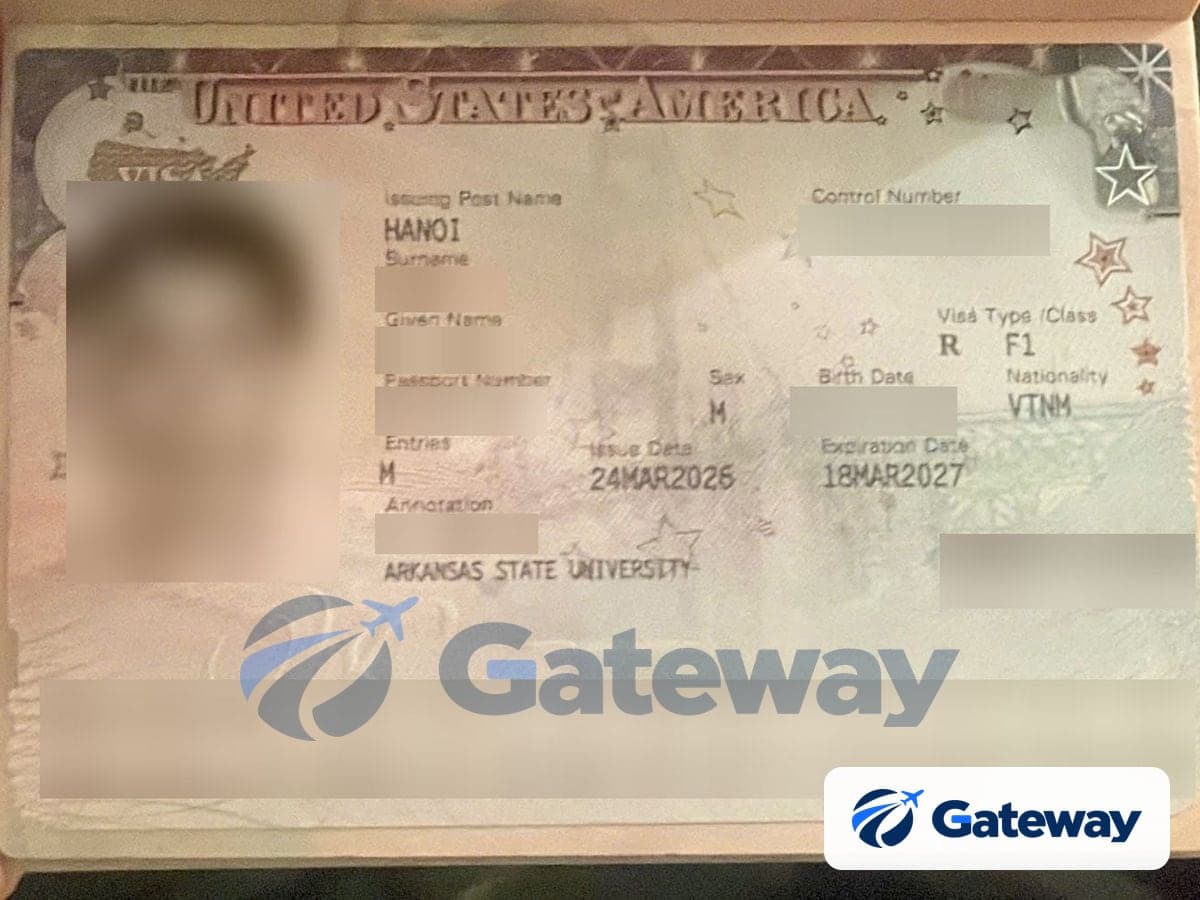 Visa du học Mỹ F1 của khách Gateway, khuôn mặt và thông tin cá nhân đã được che